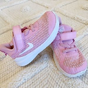Toddler Girls Pink Nike Rival Sneakers size 6